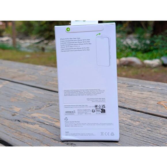 Brand New Sealed Apple iPhone 16 Pro Max Clear Case with MagSafe - Picture 6 of 7